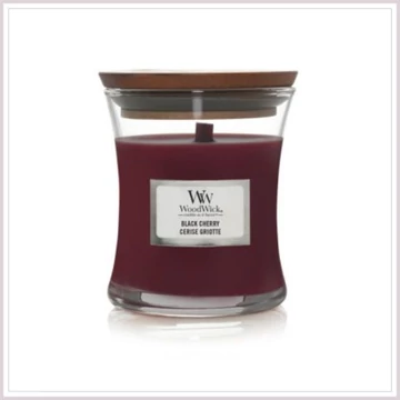 WOODWICK illatgyertya Black Cherry közepes