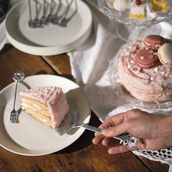 LOVE tortakanál