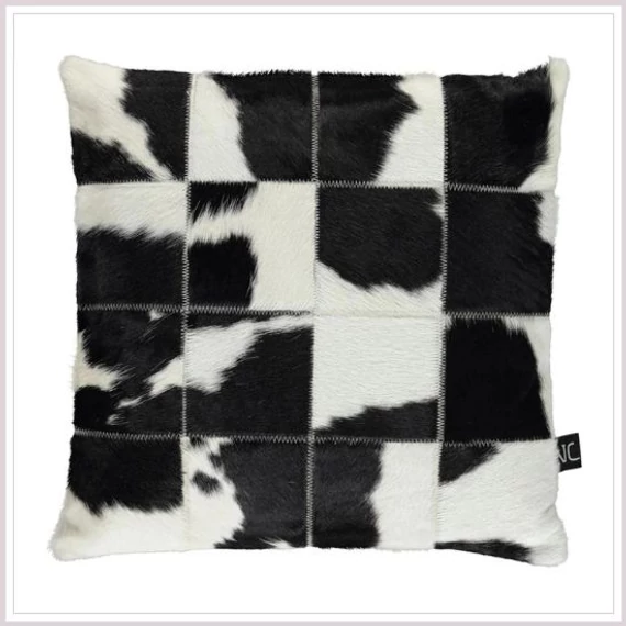 COW szőrmepárna - balck & white